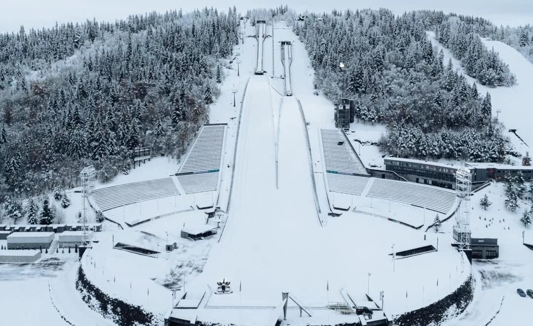 Obrazek newsa : Puchar Świata w Lillehammer: W kwalifikacjach Loutitt najlepsza wśród skoczkiń, Kraft wśród skoczków