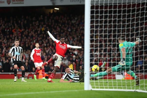 Obrazek newsa : Premier League: Arsenal remisuje z Newcastle, kolejna wygrana United 