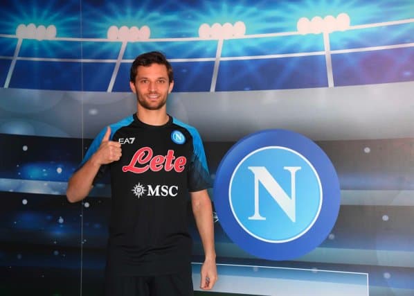 Obrazek newsa : Oficjalnie: Zwiększa się polska kolonia w Napoli. Bereszyński zmienia klub