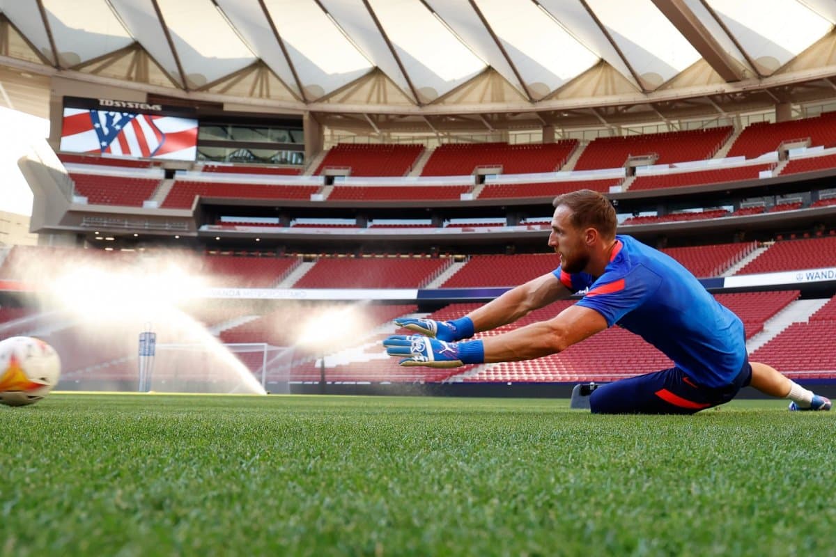 Obrazek newsa : Jan Oblak zarażony koronawirusem