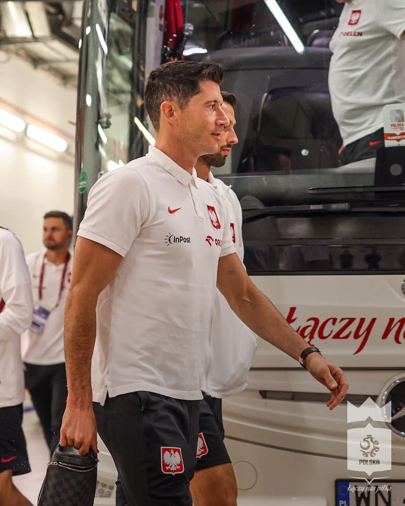 Obrazek newsa : Iskrzy na linii Robert Lewandowski - PZPN. Ostre słowa menedżera piłkarza