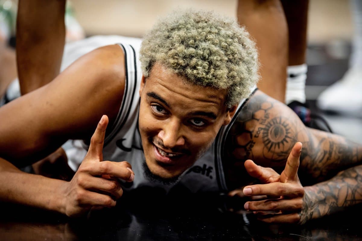 Obrazek newsa : San Antonio Spurs z porażką na start sezonu. Sochan z solidnym występem