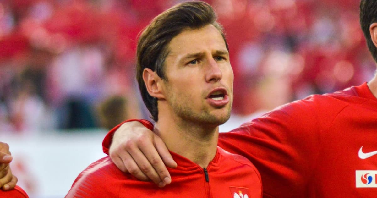 Obrazek newsa : Kapitalny gol Krychowiaka w meczu na szczycie na wagę zwycięstwa (wideo)
