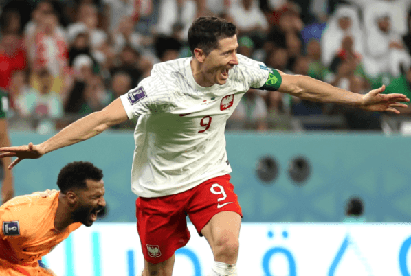 Obrazek newsa : MŚ 2022: Ważny triumf Polski! Premierowy gol Lewandowskiego (Wideo)