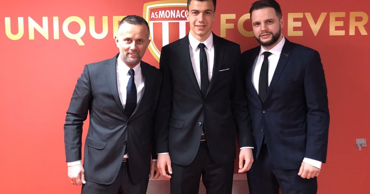 Obrazek newsa : Oficjalnie: Radosław Majecki podpisał kontrakt z AS Monaco. Jest nowy rekord Ekstraklasy!