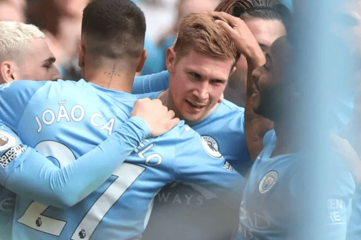 Obrazek newsa : Premier League: De Bruyne prowadzi Manchester do wygranej w hicie (Wideo)