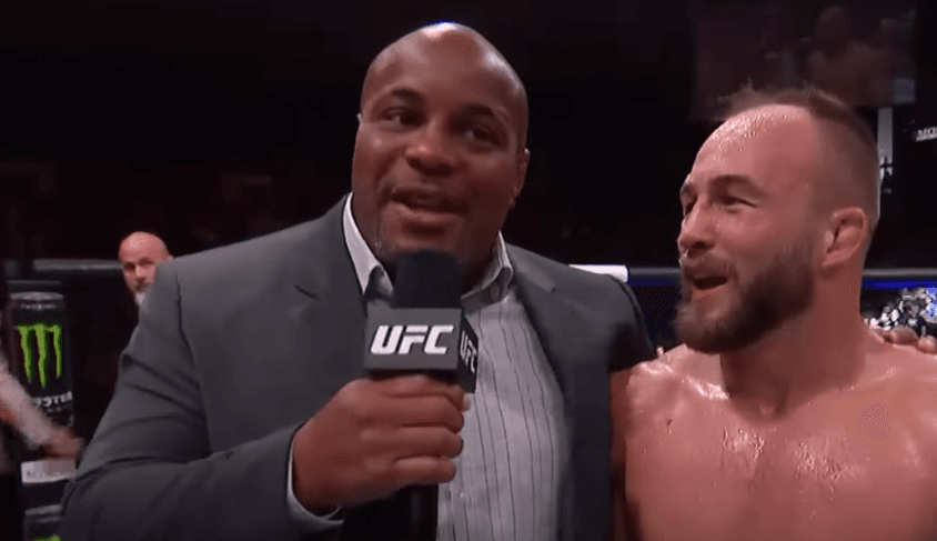 Obrazek newsa : Mateusz Rębecki zawalczy na UFC 295! Jego przeciwnik jeszcze nie zaliczył porażki