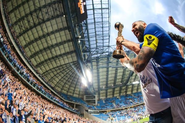 Obrazek newsa : Oficjalnie: Koniec spekulacji. Ishak zostaje w Lechu!