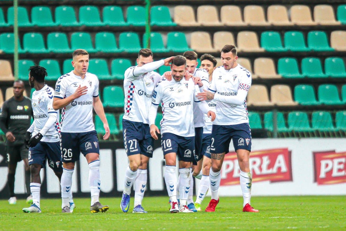 Obrazek newsa : Piękny gol Podolskiego. Były reprezentant Niemiec wraca do formy