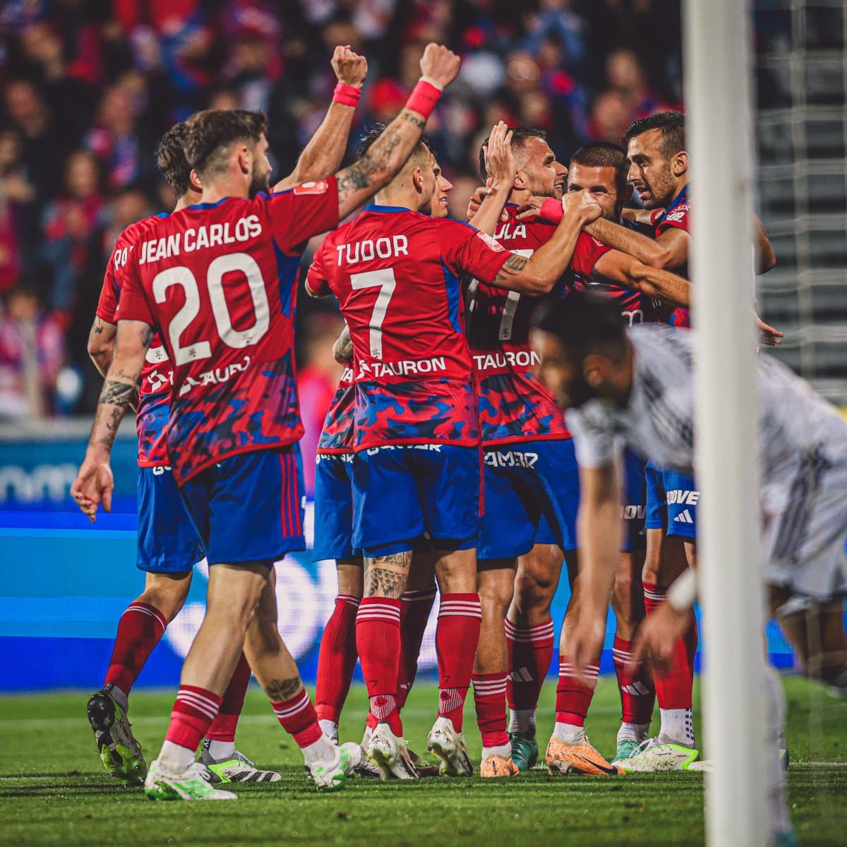 Obrazek newsa : El.LM: Raków pokonuje Qarabag po szalonym meczu! 