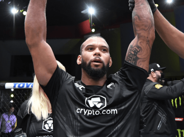 Obrazek newsa : UFC Vegas 38: Ważny triumf Santosa, kolejna wygrana Jotko