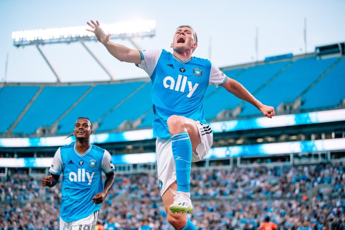 Obrazek newsa : MLS: Kolejny błysk Świderskiego! (Wideo)