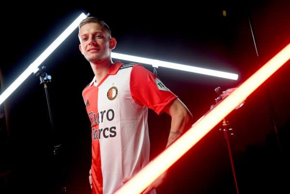 Obrazek newsa : Eredivisie: Szymański chwalony po debiucie