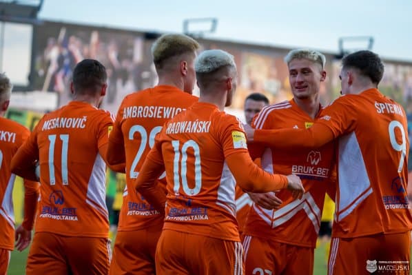 Obrazek newsa : Bruk-Bet Termalica finalizuje dwa transfery, jeden to zawodnik Pogoni Szczecin!