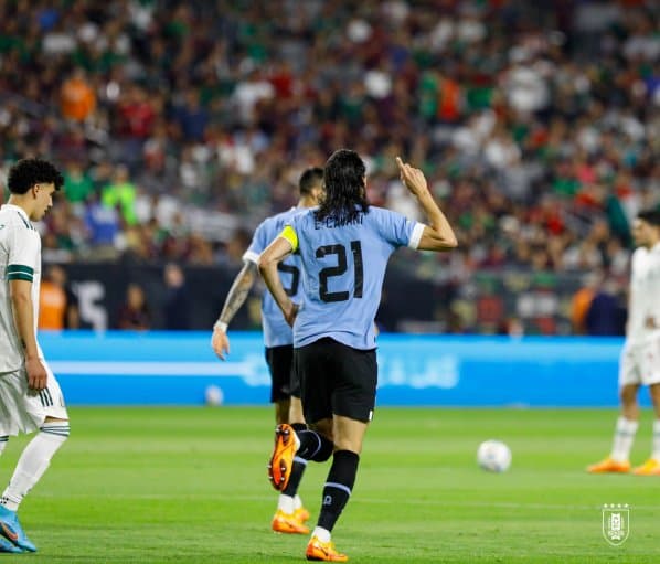 Obrazek newsa : Mundo Deportivo: Edinson Cavani trafi do La Liga