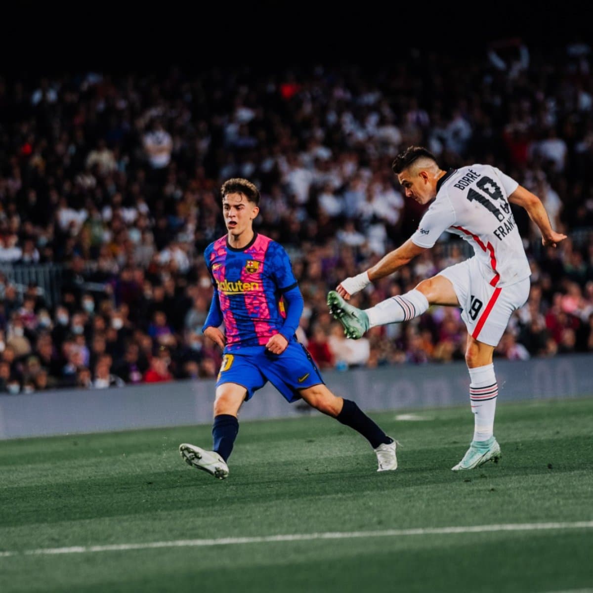 Obrazek newsa : Liga Europy: Eintracht pokonuje Barcelonę i melduje się w półfinale!