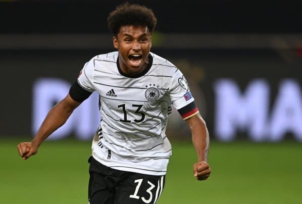 Obrazek newsa : Oficjalnie: Karim Adeyemi przechodzi do BVB