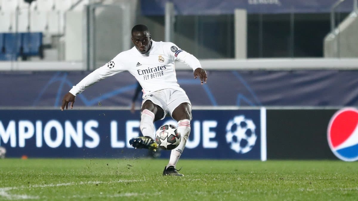 Obrazek newsa : Wielki pech Ferlanda Mendy'ego. Znowu zmaga się z urazem