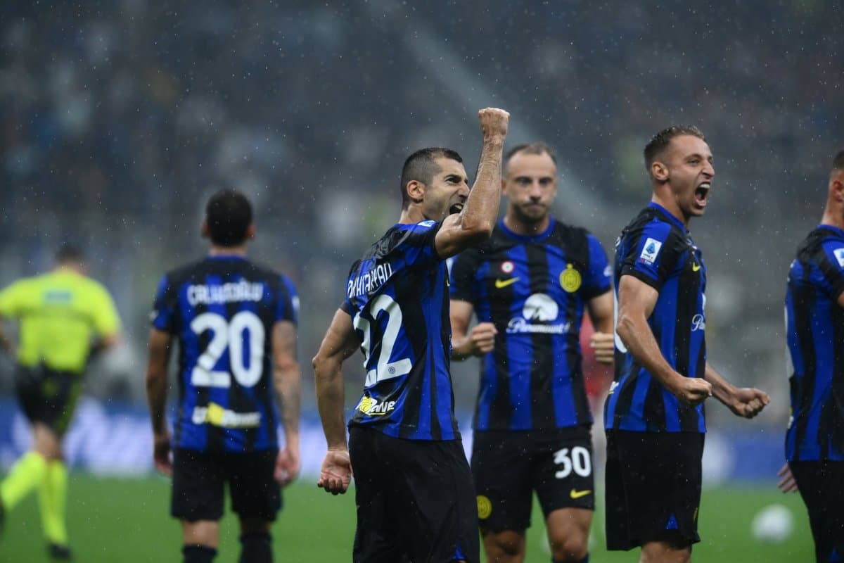 Obrazek newsa : Serie A: Czarno-niebieska demolka na San Siro. Inter triumfuje w derbach Mediolanu!