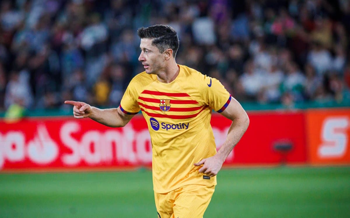 Obrazek newsa : La Liga: Spokojna wygrana Barcelony, dublet Lewandowskiego