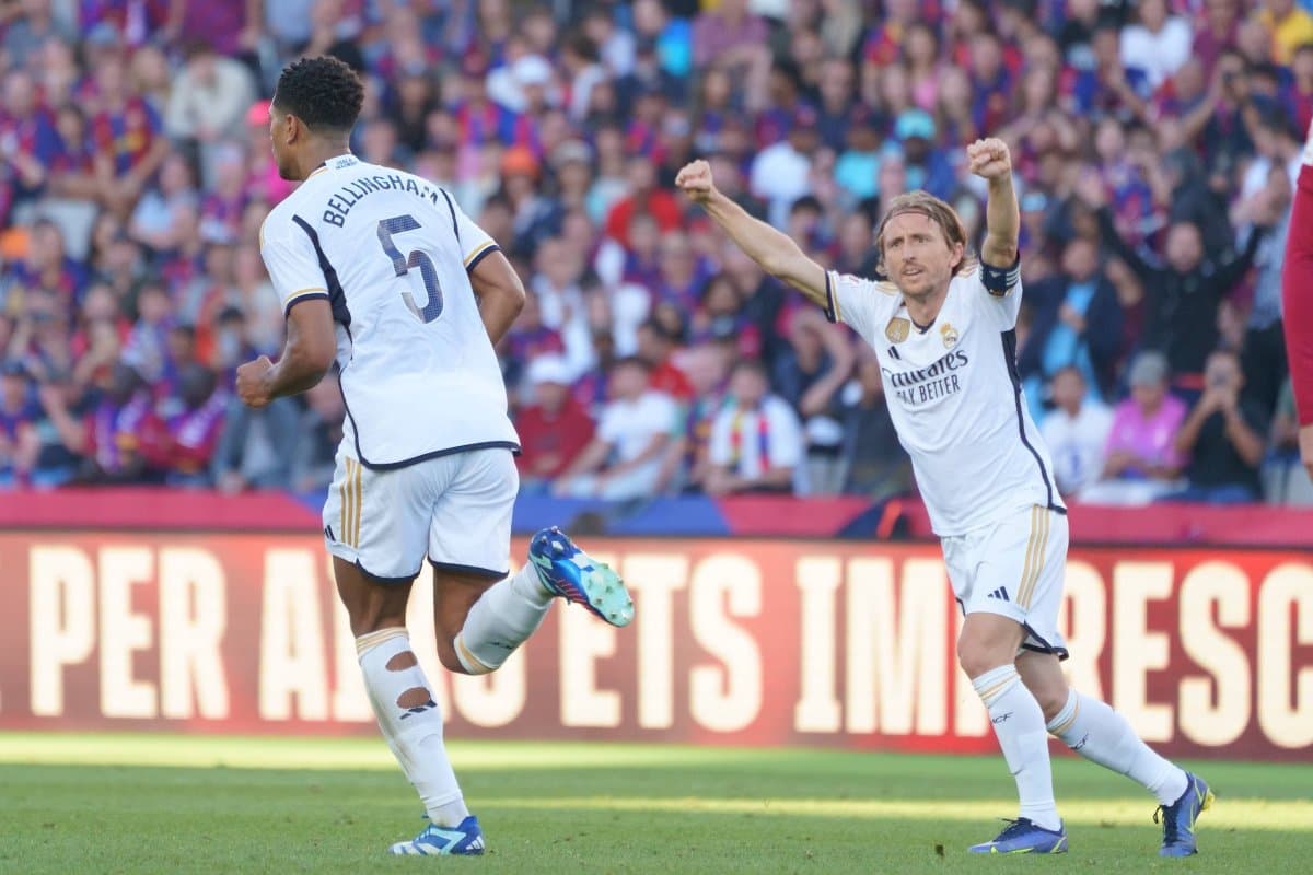 Obrazek newsa : El Clasico: Kosmiczny Jude Bellingham zapewnia zwycięstwo Realowi! (wideo)