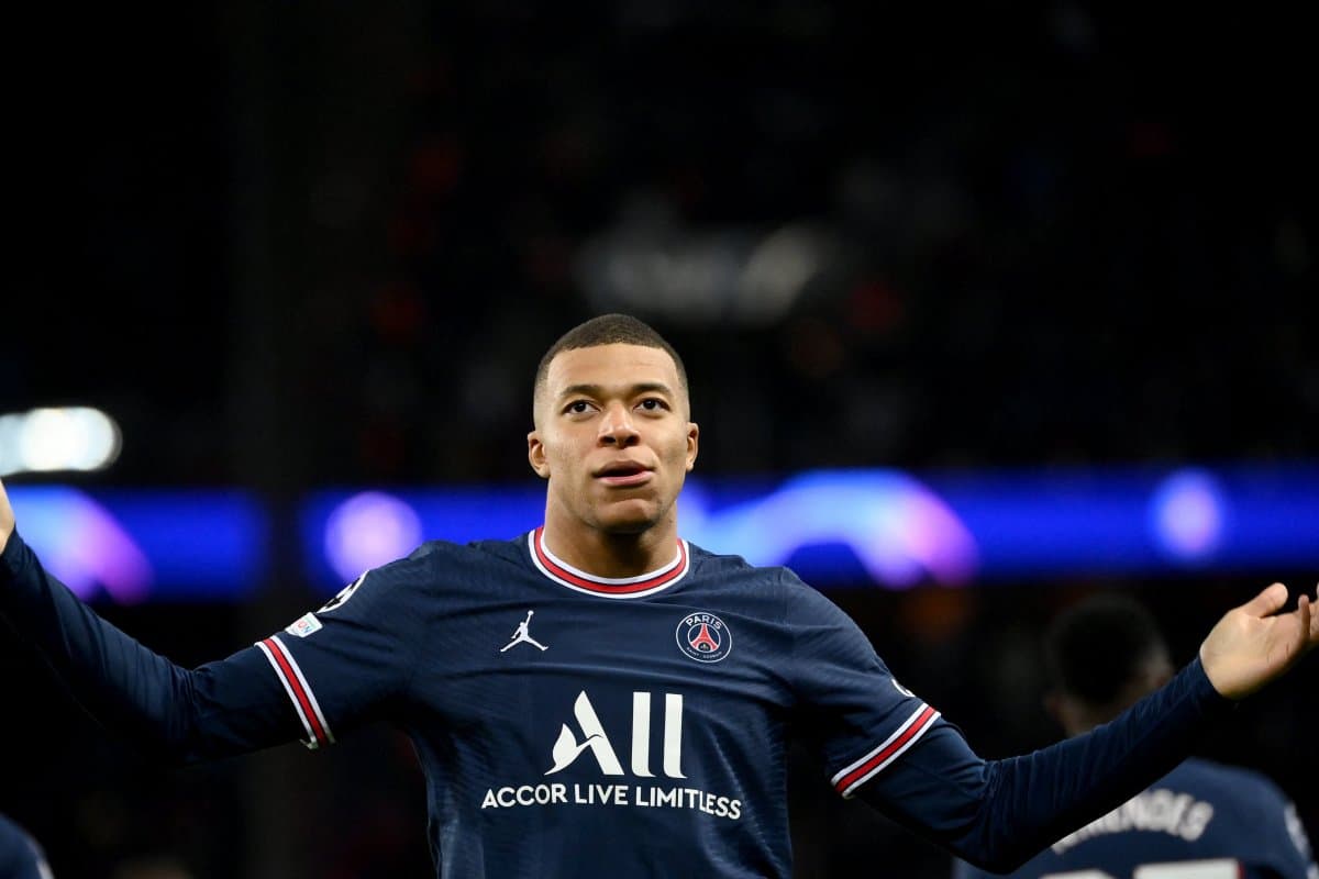 Obrazek newsa : Dlaczego Mbappe oddał karnego Messiemu? Francuz wyjaśnia
