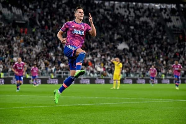 Obrazek newsa : Liga Mistrzów: Gol Milika nie wystarczył. Juventus odpada z rozgrywek! (WIDEO)