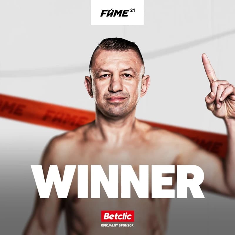 Obrazek newsa : FAME MMA 21: Tomasz Adamek pokonuje Bandurę w walce wieczoru