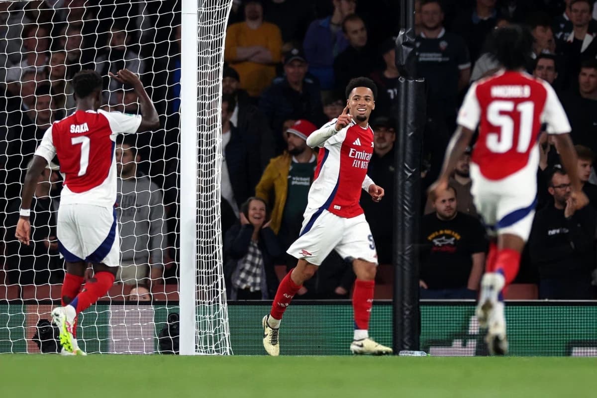 Obrazek newsa : Carabao Cup: Cały mecz Jakuba Kiwiora i pewna wygrana Arsenalu z Boltonem