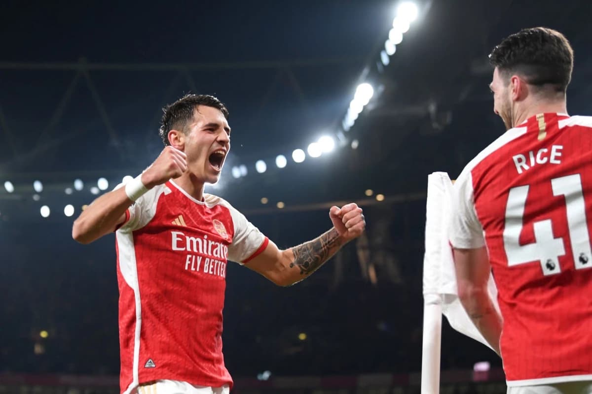Obrazek newsa : Premier League: Jakub Kiwior z golem dla Arsenalu, Kanonierzy pewnie pokonują Newcastle [WIDEO]