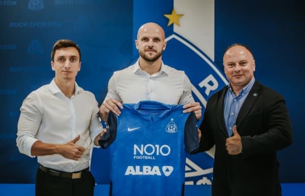 Obrazek newsa : Pierwszy transfer Ruchu, bramkostrzelny napastnik zasila szeregi beniaminka I ligi 
