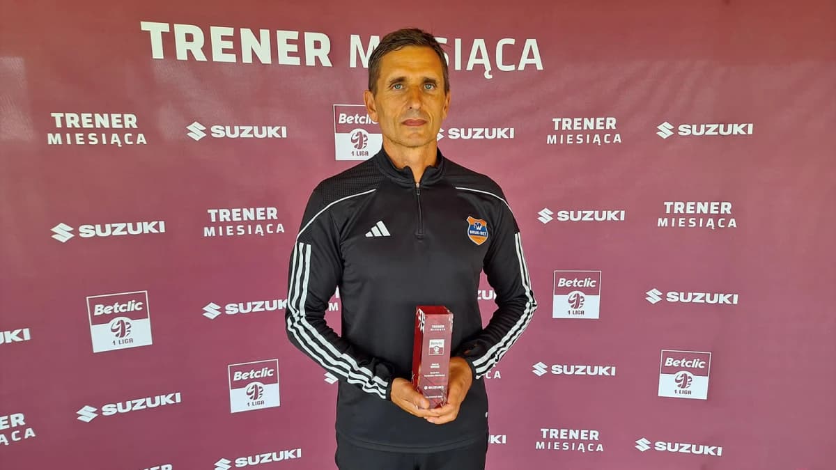 Obrazek newsa : Marcin Brosz najlepszym trenerem lipca i sierpnia