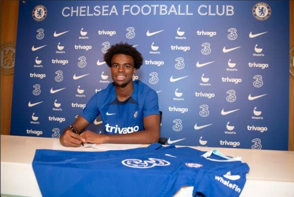 Obrazek newsa : Oficjalnie: Chukwuemeka piłkarzem Chelsea!