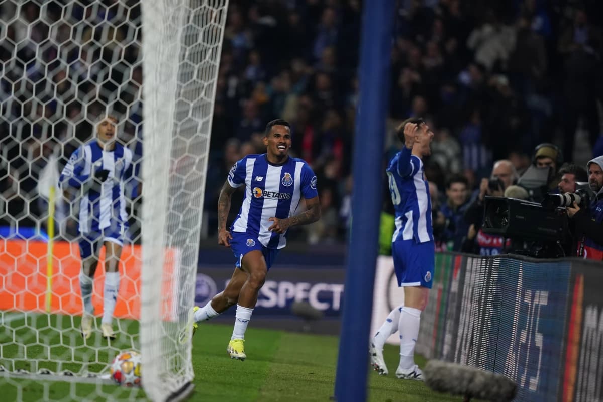 Obrazek newsa : Liga Mistrzów: Niespodzianka w Portugalii, Porto pokonuje Arsenal [WIDEO]