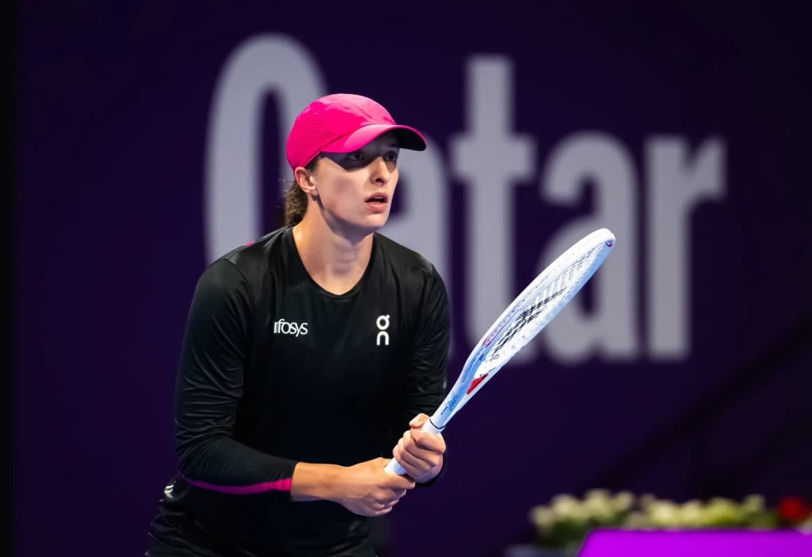Obrazek newsa : Kolejny popis Świątek w Katarze. Azarenka bez większych szans