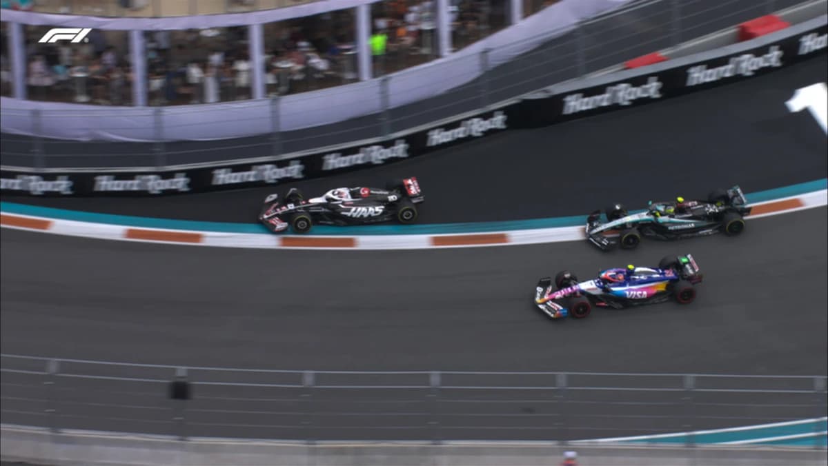 Obrazek newsa : F1: Zachowanie Magnussena nie uznane za niesportowe