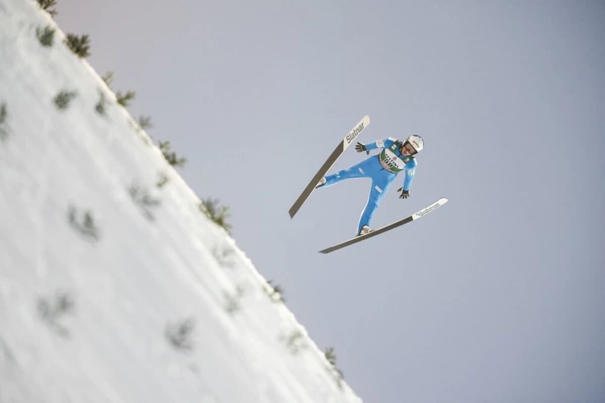 Obrazek newsa : Raw Air: Prolog w Vikersund dla Petera Prevca, Zniszczoł piąty