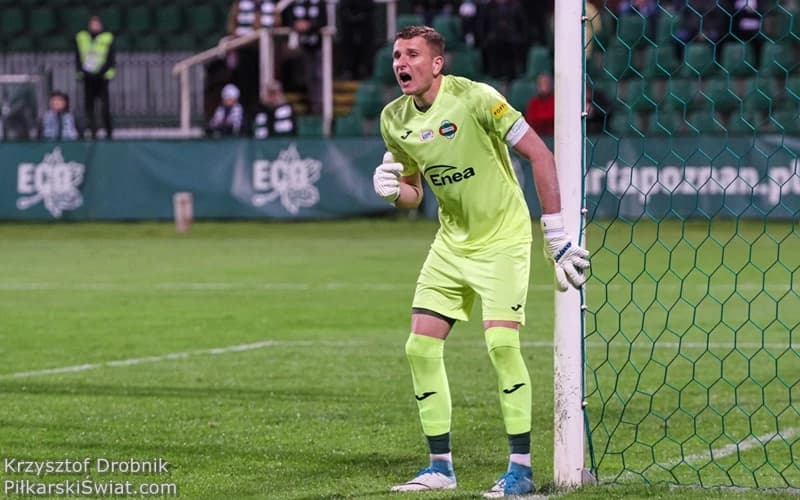 Obrazek newsa : PKO Ekstraklasa: Bramkarz... strzela gola i ratuje Radomiakowi punkt! (WIDEO)