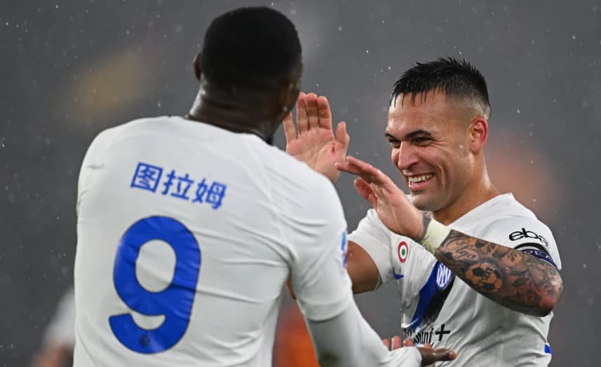Obrazek newsa : Serie A: Wymiana ciosów w Rzymie. Inter górą w kolejnym hicie (WIDEO)