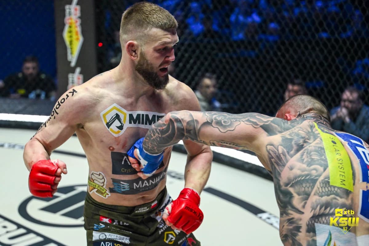 Obrazek newsa : XTB KSW 92: Jakub Wikłacz wygrywa w walce wieczoru i pozostaje mistrzem kategorii koguciej [WIDEO]