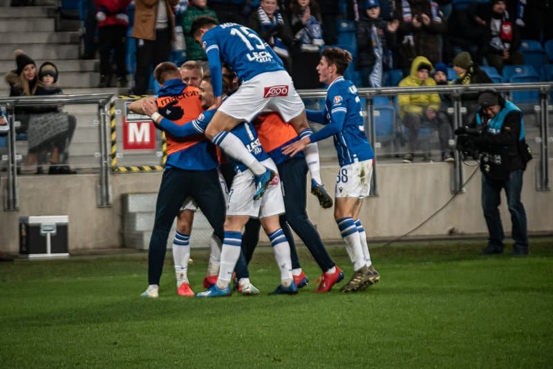 Obrazek newsa : Transfery. Jakub Moder i Michał Karbownik zagrają w Premier League.