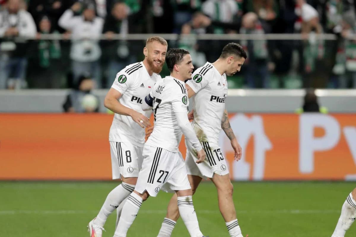 Obrazek newsa : Runjaić: Teraz mamy lepszą pozycję w grupie