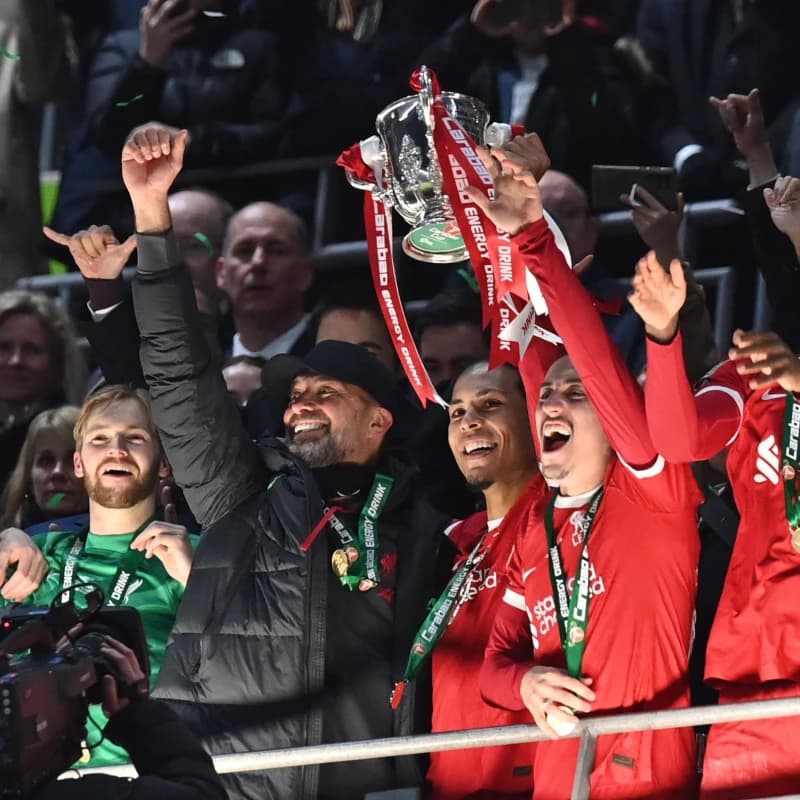 Obrazek newsa : Carabao Cup: Liverpool pokonuje Chelsea i triumfuje w rozgrywkach [WIDEO]