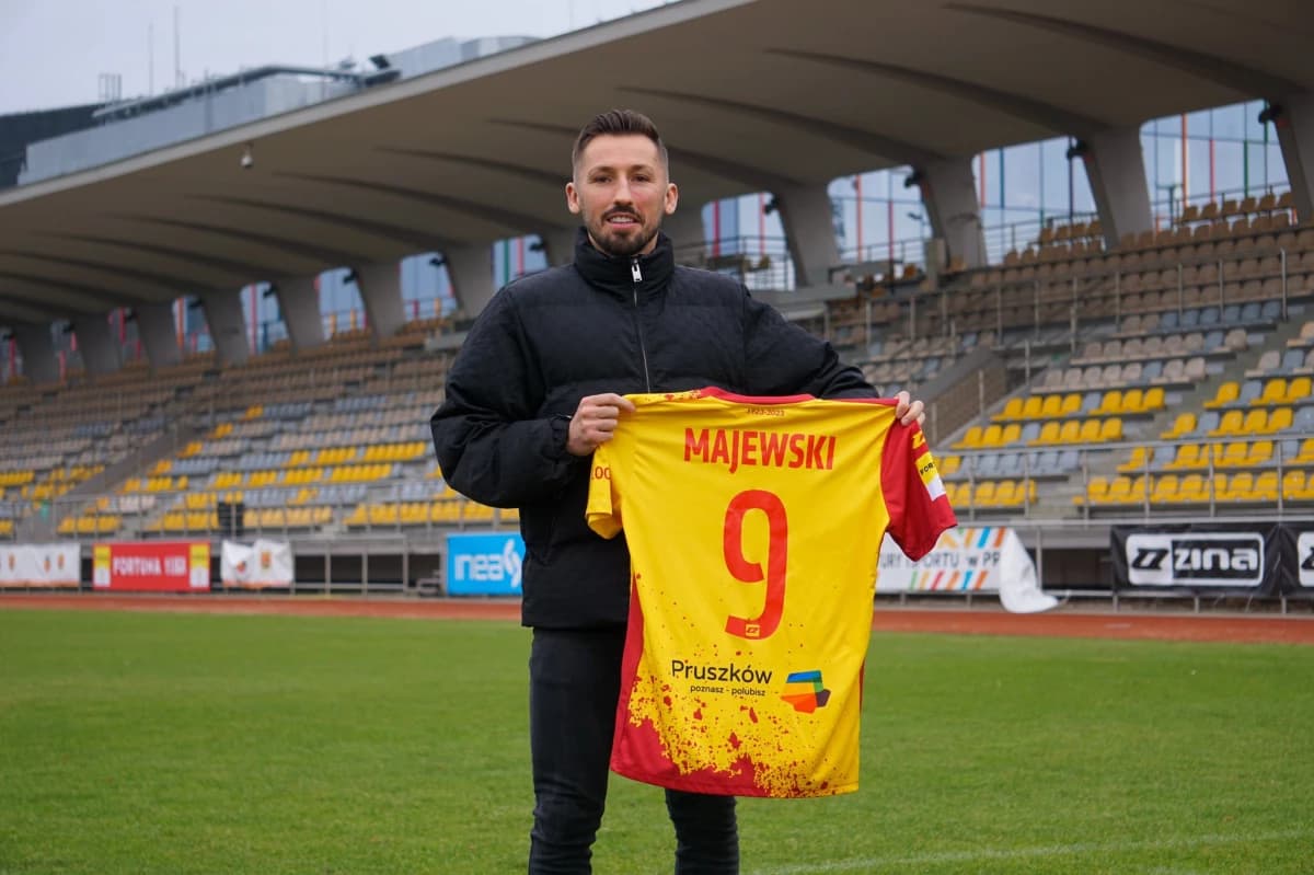 Obrazek newsa : Oficjalnie: Majewski po szesnastu latach wraca do klubu, którego jest wychowankiem