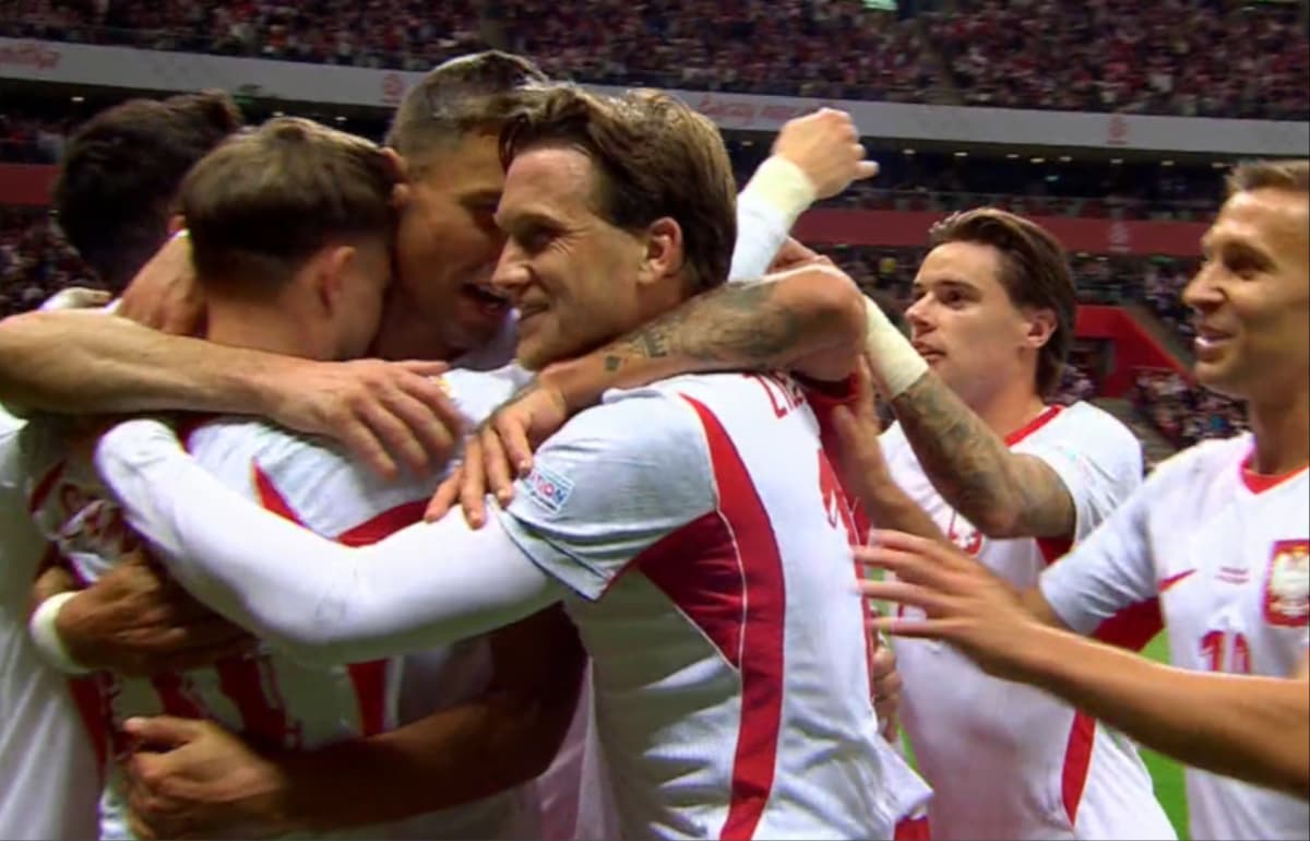 Reprezentacja Polski rozniosła Rumunów! Czarna seria przerwana. Robert Lewandowski z hat-trickiem [WIDEO]