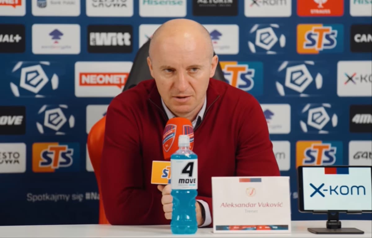 Obrazek newsa : Trener Widzewa Łódź miał pretensje do sędziów po meczu z Rakowem Częstochowa