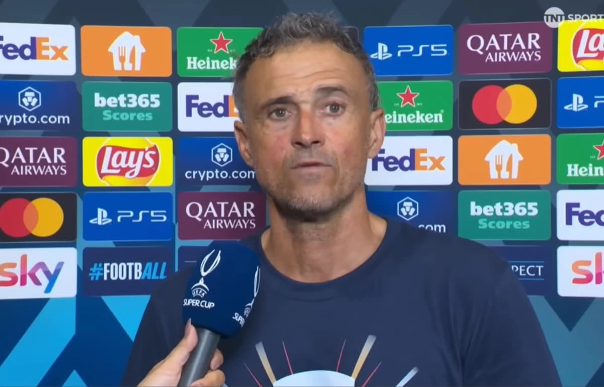 Obrazek newsa : Trener PSG w szpitalu. Będzie musiał przejść operację