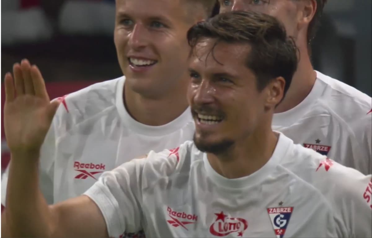 Obrazek newsa : Górnik Zabrze goni lidera PKO BP Ekstraklasy. Kapitalna seria Trójkolorowych. Wisła Kraków nie wykorzystała przewagi [WIDEO]