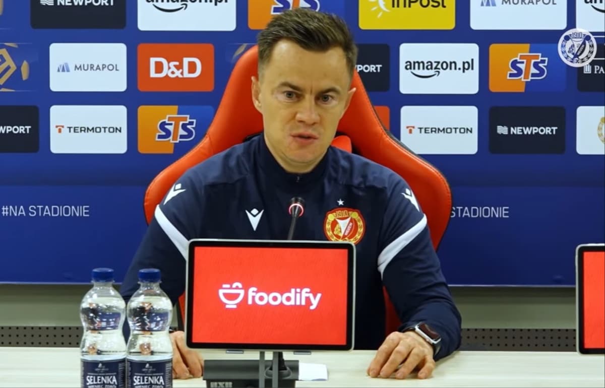 Obrazek newsa : "Nie zasłużyliśmy na wygraną". Trener Widzewa Łódź grzmi po meczu z Wisłą. Wytłumaczył również swoje wybory