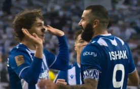 Lech Poznań zdemolował Koronę Kielce. Siedem goli i przełamanie Mikaela Ishaka [WIDEO]